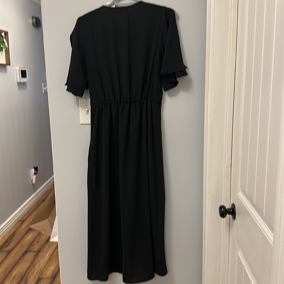Gilli Black MIDI Dress - Picture 3 of 4